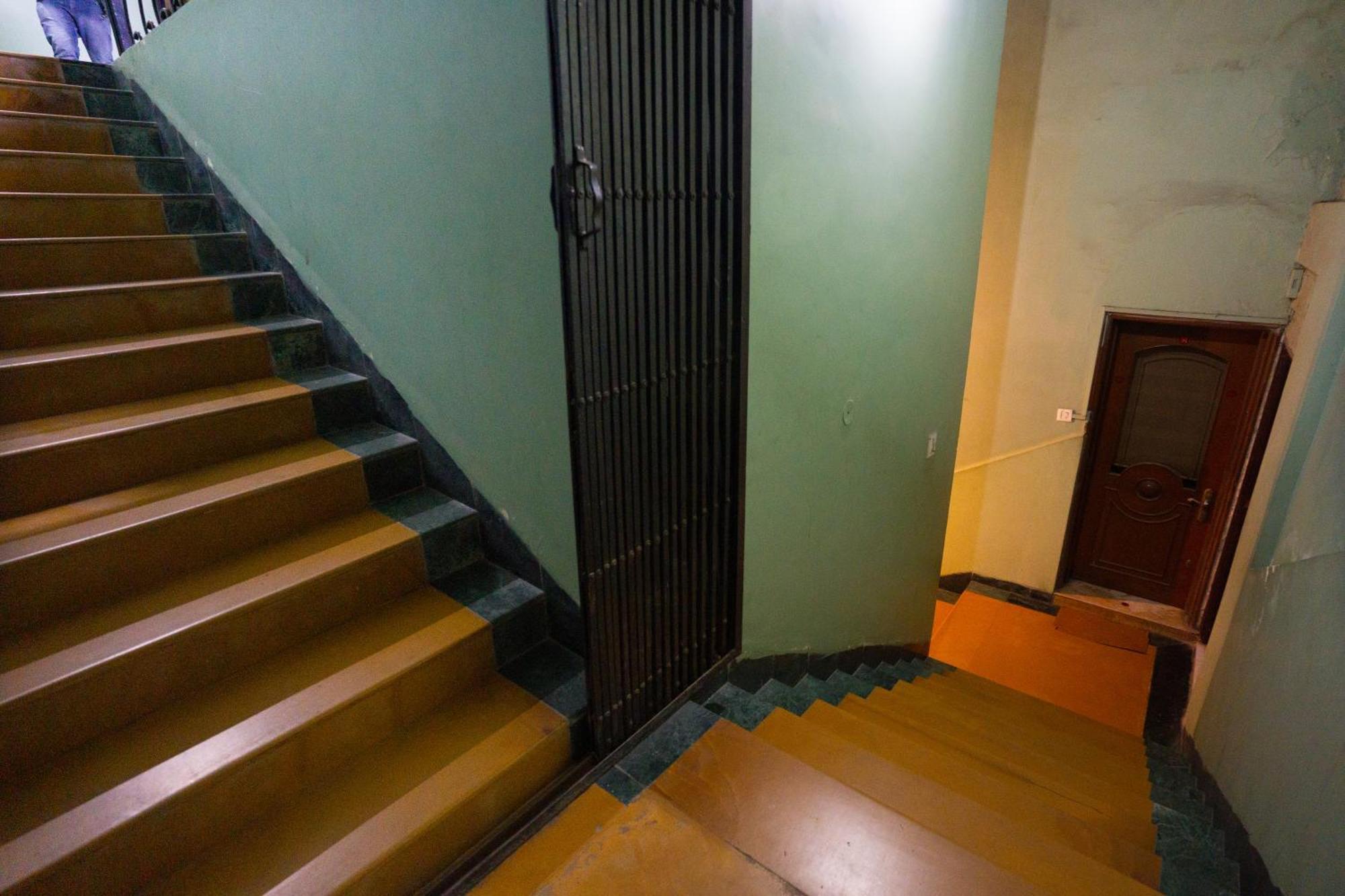 Hotel Girdhar Mahal Индор Екстериор снимка